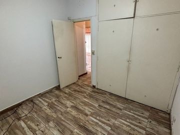 EXCELENTE CASA O 2 PH LISTOS P/HABITAR EN FLORES