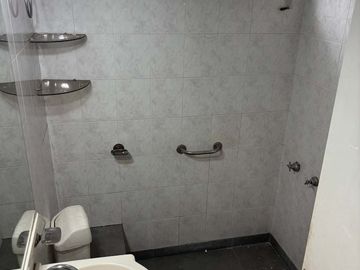 EXCELENTE CASA O 2 PH LISTOS P/HABITAR EN FLORES