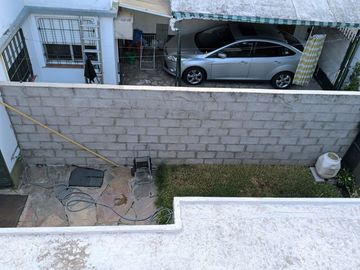 CASA DE 4 AMBIENTES EN VENTA – Florida Oeste