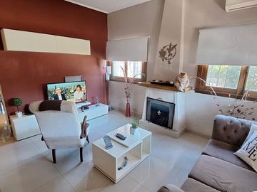 CASA EN VENTA ADROGUÉ QUINCHO Y COCHERA
