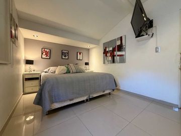 CASA EN VENTA ADROGUÉ QUINCHO Y COCHERA