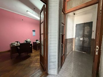Alquiler amplio galpón San Martin + opc. vivienda
