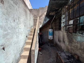 Alquiler amplio galpón San Martin + opc. vivienda
