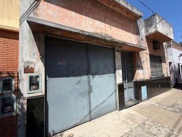 Alquiler amplio galpón San Martin + opc. vivienda