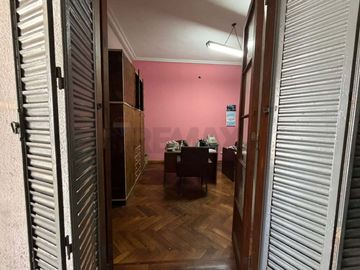 Alquiler amplio galpón San Martin + opc. vivienda