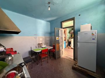 Alquiler amplio galpón San Martin + opc. vivienda