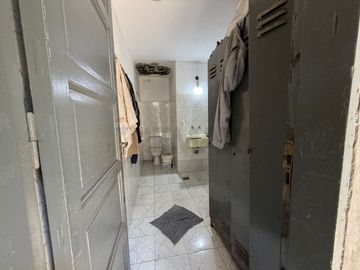 Alquiler amplio galpón San Martin + opc. vivienda