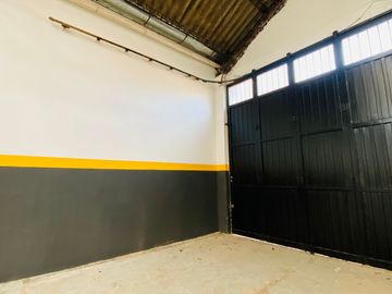 Galpón en alquiler | Más de 500 m² | impecable