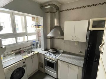 VENTA DEPTO 3 AMB - ABASTO - AMOBLADO