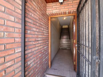 VENTA  CASA 5 amb / PARQUE y 2 LOCALES COMERCIALES