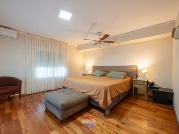 VENTA CASA 3 DORMITORIOS+PILETA FALDA DEL CARMEN