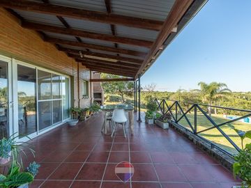 VENTA CASA 3 DORMITORIOS+PILETA FALDA DEL CARMEN