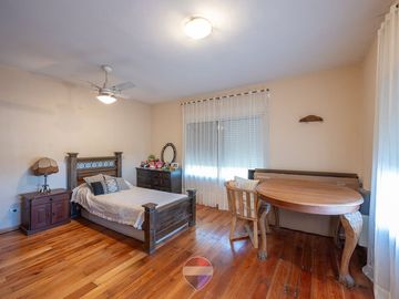 VENTA CASA 3 DORMITORIOS+PILETA FALDA DEL CARMEN