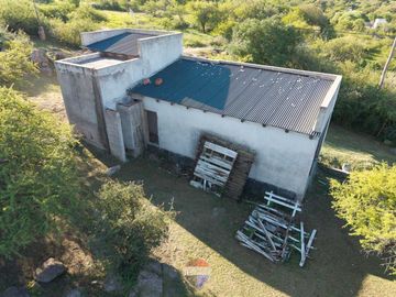 VENTA CASA 3 DORMITORIOS+PILETA FALDA DEL CARMEN