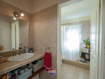 VENTA CASA 3 DORMITORIOS+PILETA FALDA DEL CARMEN