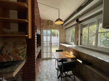 CASA EN VENTA 3 DORMITORIOS BARRIO JUAN B JUSTO