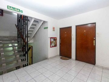 DEPARTAMENTO 4 AMBIENTES SUPER LUMINOSO!!!