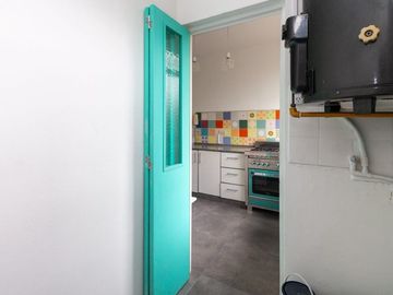 DEPARTAMENTO 4 AMBIENTES SUPER LUMINOSO!!!