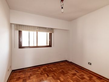 VENTA 4 AMB -BALCÓN- COCHERA-BAULERA-V. PUEYRREDÓN