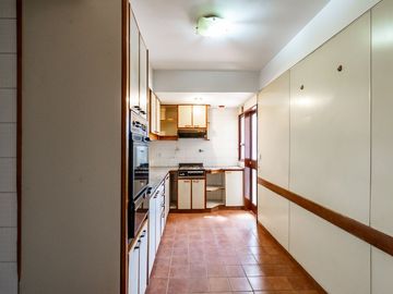 VENTA 4 AMB -BALCÓN- COCHERA-BAULERA-V. PUEYRREDÓN