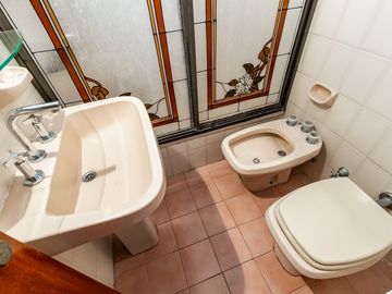VENTA 4 AMB -BALCÓN- COCHERA-BAULERA-V. PUEYRREDÓN