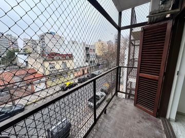 Departamento Espacioso 2 Ambientes Con 2 balcones