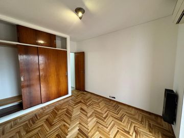Departamento Espacioso 2 Ambientes Con 2 balcones