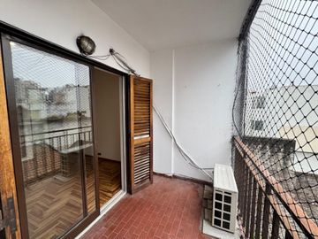 Departamento Espacioso 2 Ambientes Con 2 balcones