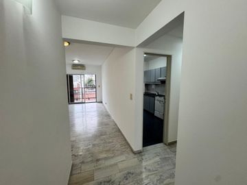 Departamento Espacioso 2 Ambientes Con 2 balcones