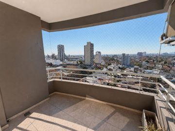 HERMOSO DEPTO 3 AMB CON BALCON, COCHERA Y BAULERA