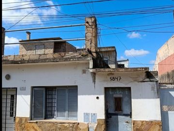 VENTA PH DE TRES DORM BARRIO TRIANGULO