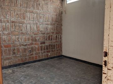 VENTA PH DE TRES DORM BARRIO TRIANGULO