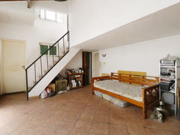 OPORTUNIDAD PH 4 AMBIENTES FLORES