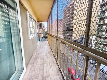 VENTA DEPTO 4 AMBIENTES + DEPENDENCIA EN FLORES
