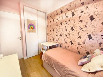 VENTA DEPTO 4 AMBIENTES + DEPENDENCIA EN FLORES