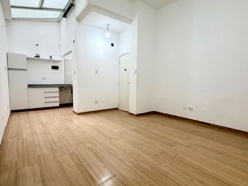 VENTA DPTO 3 AMB RECICLADO- CHACARITA