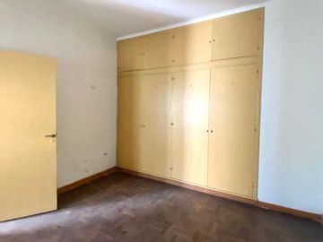 VENTA CASA/LOCAL PILAR CENTRO IDEAL INVERSORES