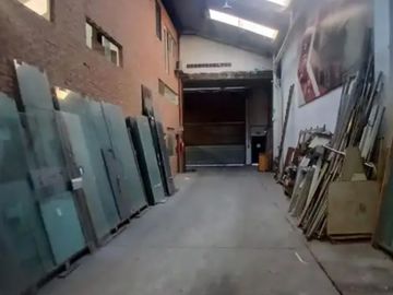 ALQUILER GALPÓN COMERCIAL CON DOBLE INGRESO -RAMOS