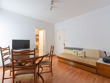 Venta dpto.  Belgrano 2 ambientes excelente estado