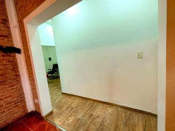 VENTA QUINTA 6 AMBIENTES PTE DERQUI PILAR 995 MTS