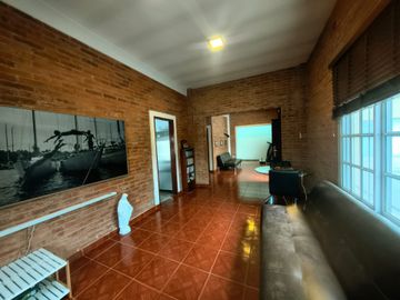 VENTA QUINTA 6 AMBIENTES PTE DERQUI PILAR 995 MTS