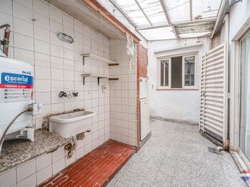 VENTA PH 2 AMBIENTES CON PATIO SIN EXPENSAS