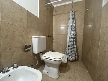 EXCELENTE MONOAMBIENTE EN VENTA VILLA SARMIENTO