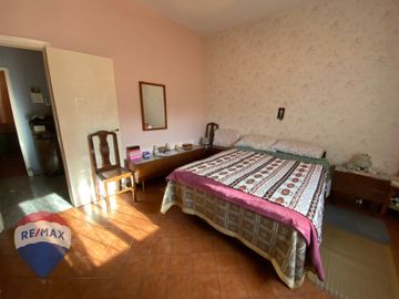 VENTA CASA 3 AMB + 2 DEPTOS, VICTORIA