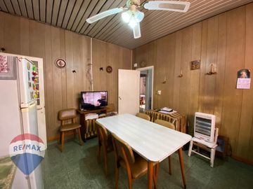 VENTA CASA 3 AMB + 2 DEPTOS, VICTORIA