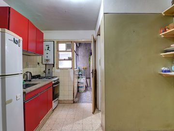VENTA DEPTO 4 AMB AL FRENTE FLORES