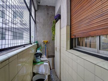 VENTA DEPTO 4 AMB AL FRENTE FLORES