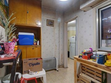 VENTA DEPTO 4 AMB AL FRENTE FLORES