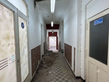 Excelente Oportunidad Comercial a mts del Clinicas