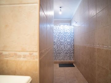 VENTA DEPTO 2 AMBIENTES CON PATIO REM ESCALADA